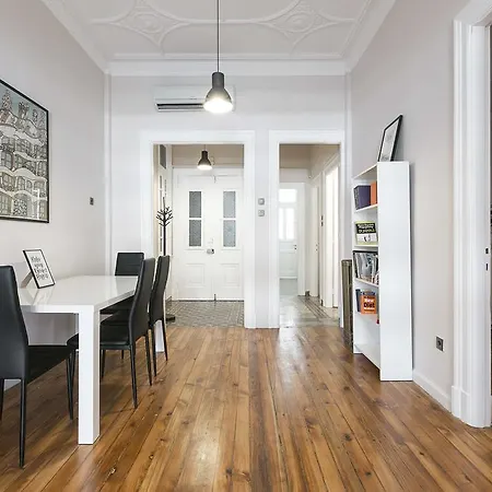 Patron Apartment