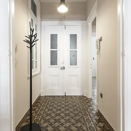 Patron Apartment *